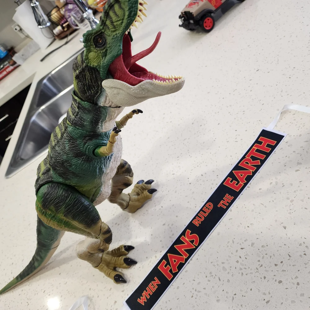 Mattel Hammond Collection Tyrannasaurus Rex Convetion Crasher SDCC 2025 NIB - Picture 6 of 8